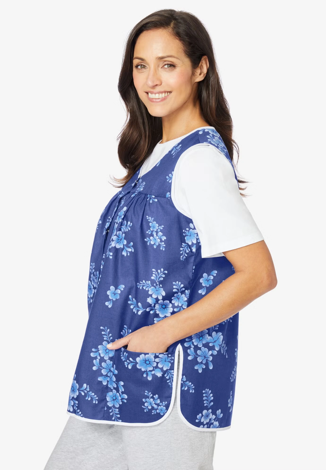 Snap-Front Apron 3 Snap-Front Apron