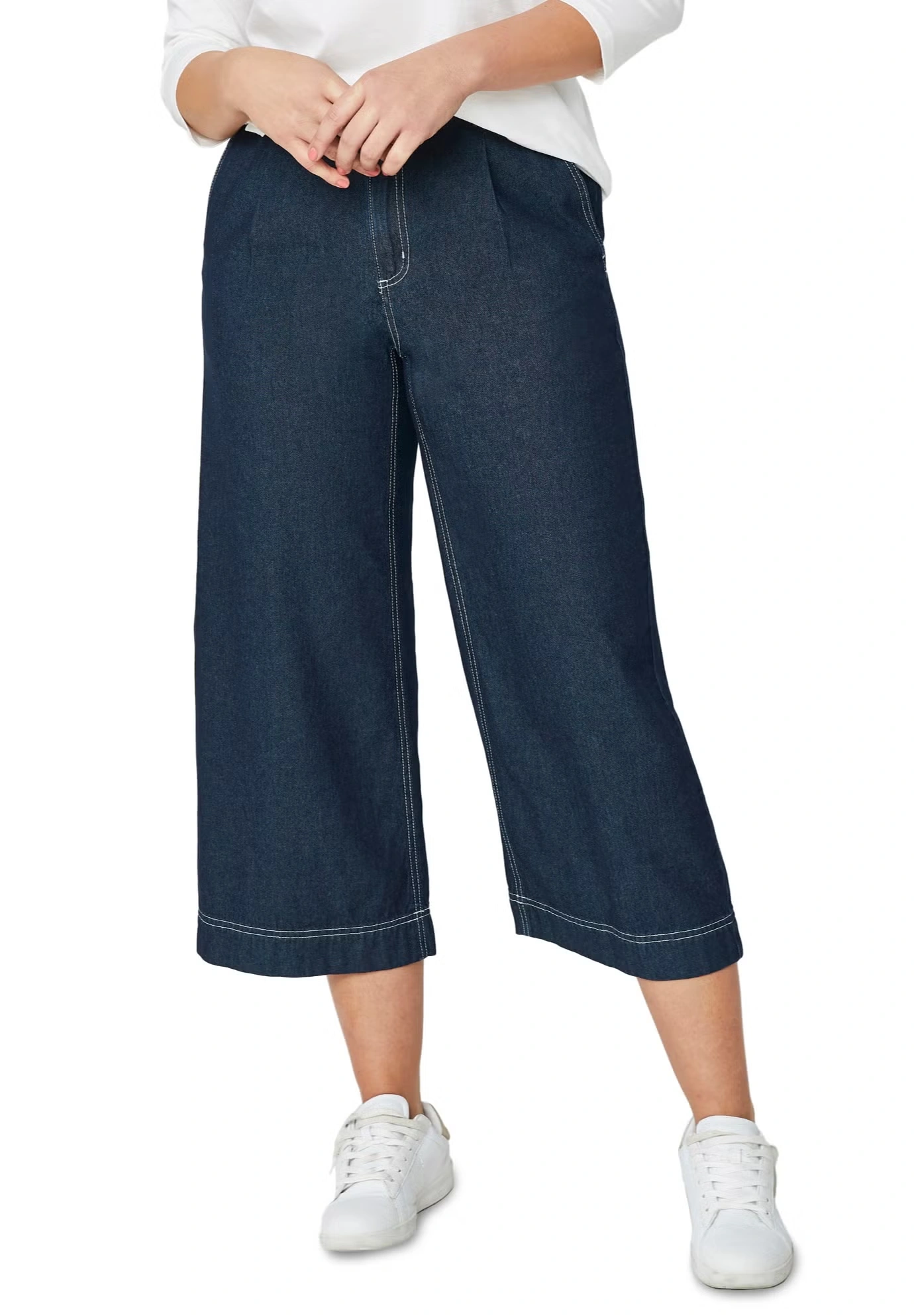 Lightweight Wide-Leg Crop Jeans