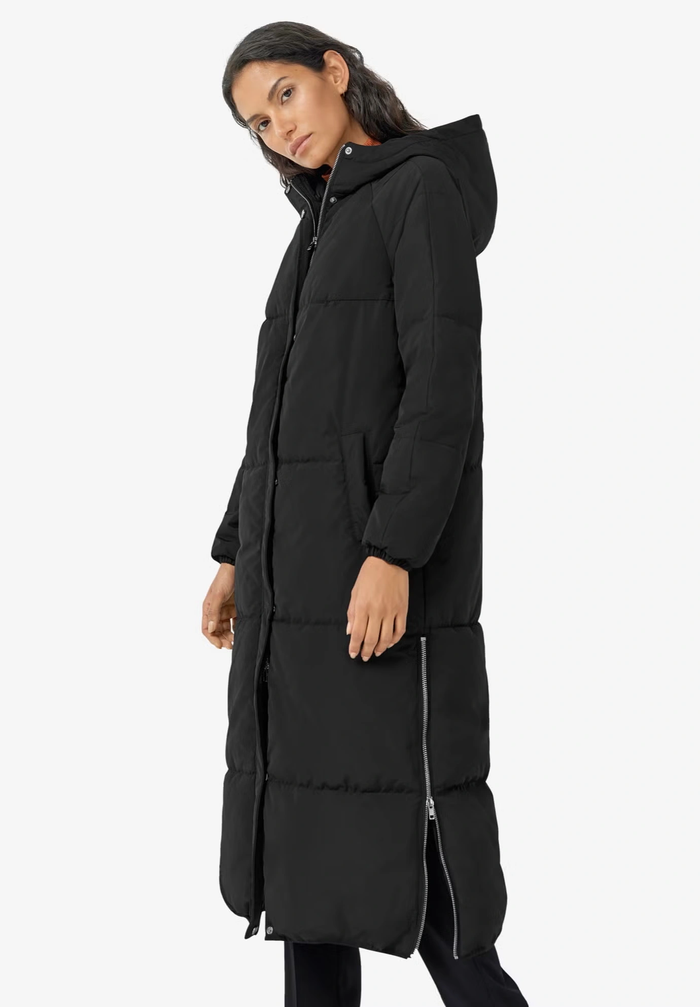 Maxi Side-Zip Puffer 3 Maxi Side-Zip Puffer