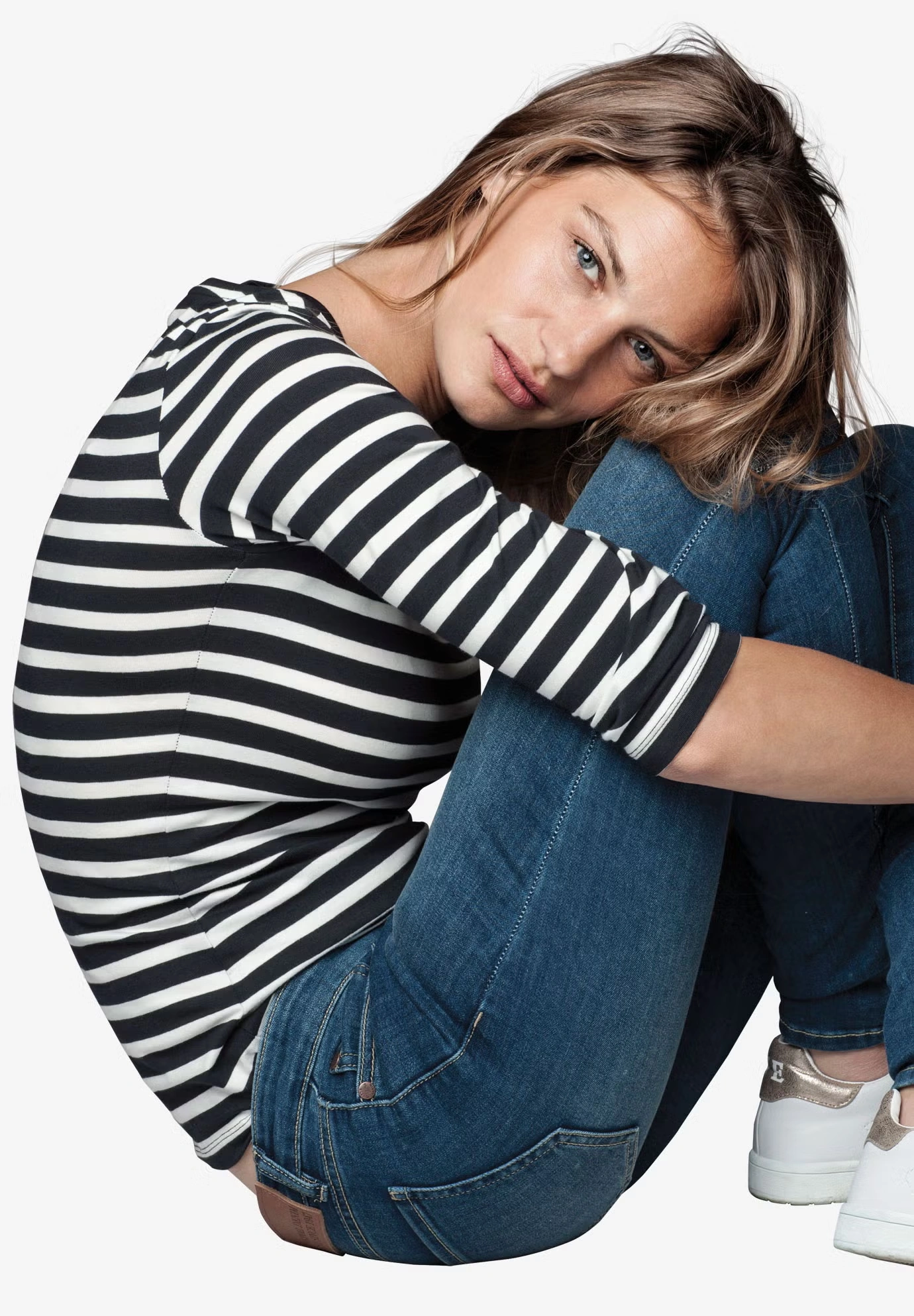 Three-Quarter Sleeve Scoop Neck Tee 3 Three-Quarter Sleeve Scoop Neck Tee