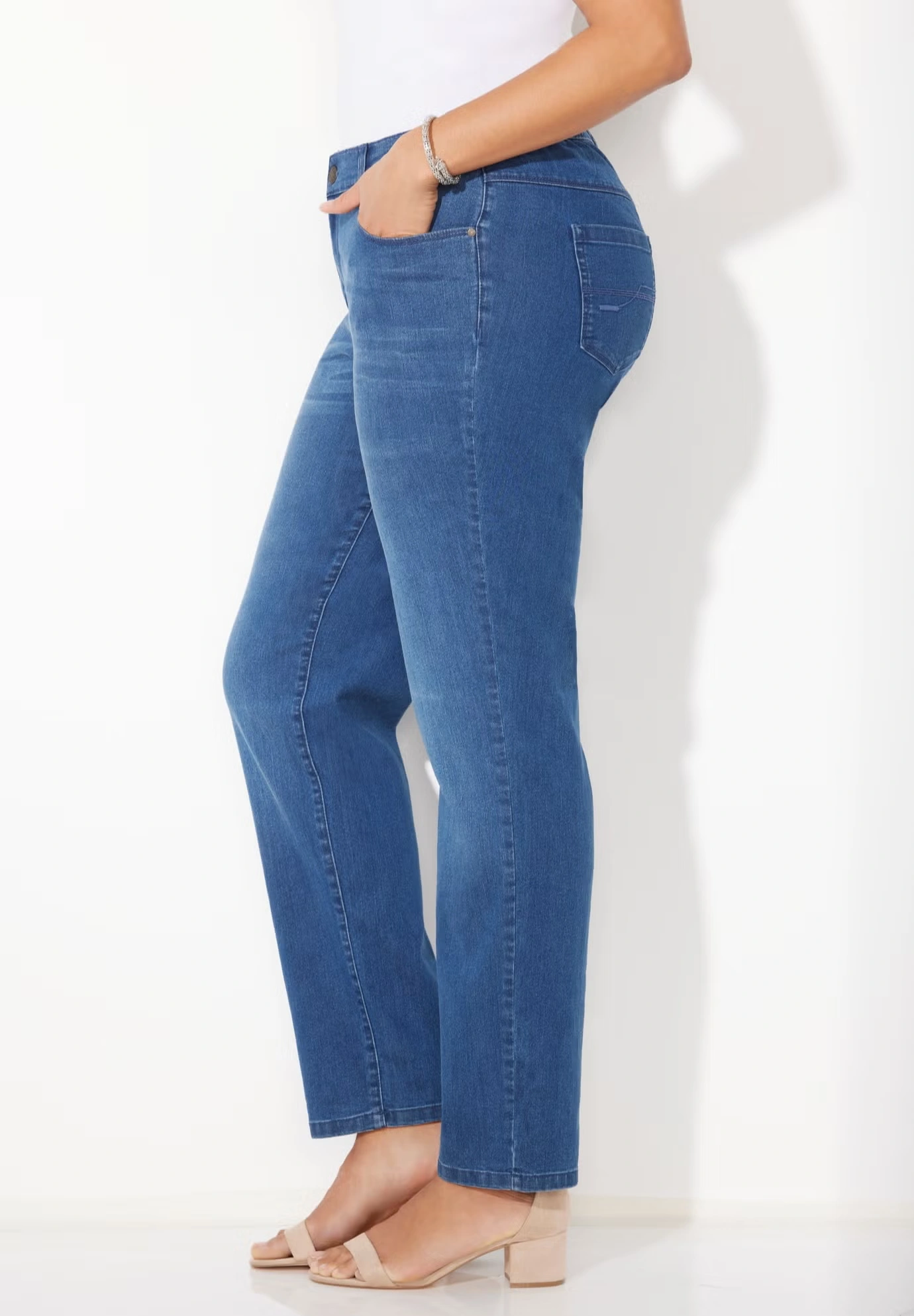 Right Fit® Moderately Curvy Jean 4 Right Fit® Moderately Curvy Jean