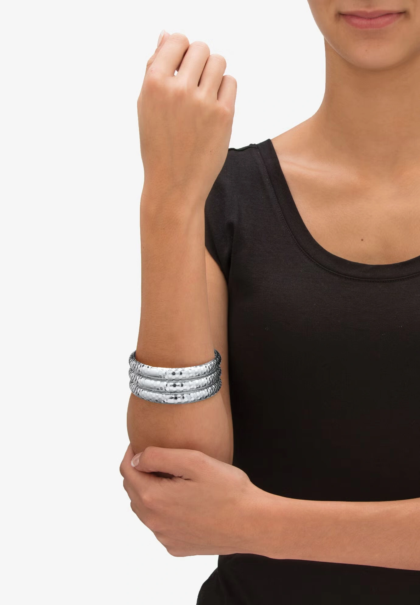 Silvertone Hammered 3 Piece Stack Bracelet Set, 8.5" 3 Silvertone Hammered 3 Piece Stack Bracelet Set, 8.5"