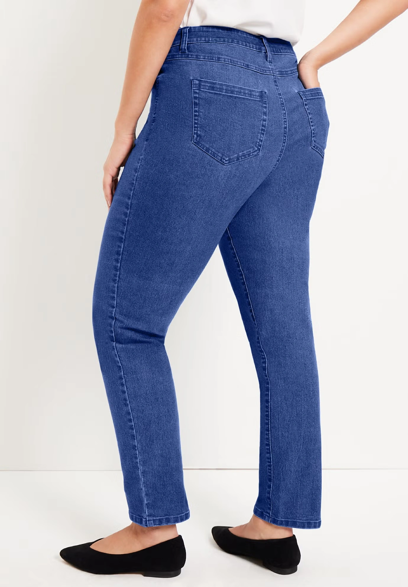 Curvie Fit Straight-Leg Jeans