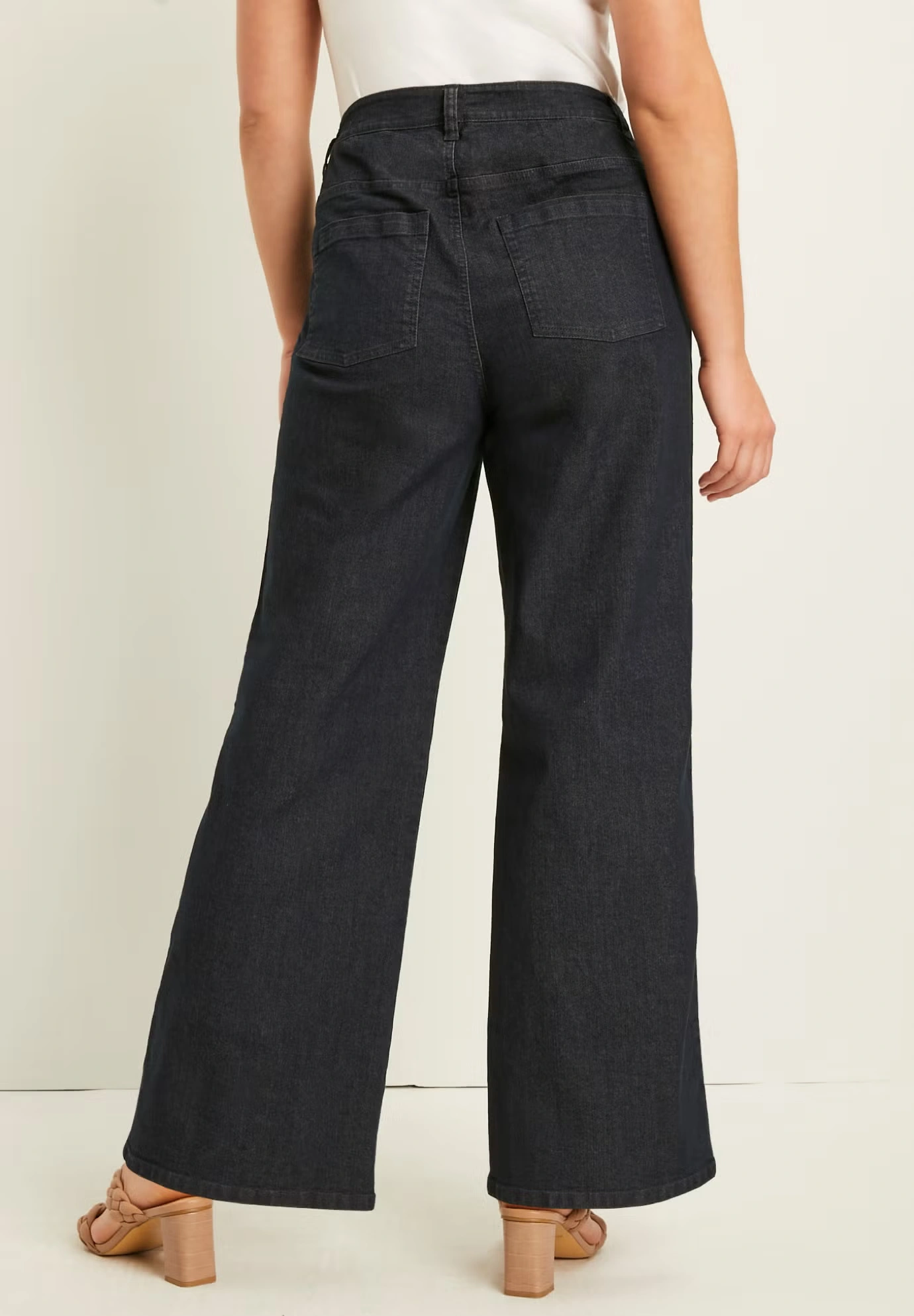 Curvie Fit Wide-Leg Jeans