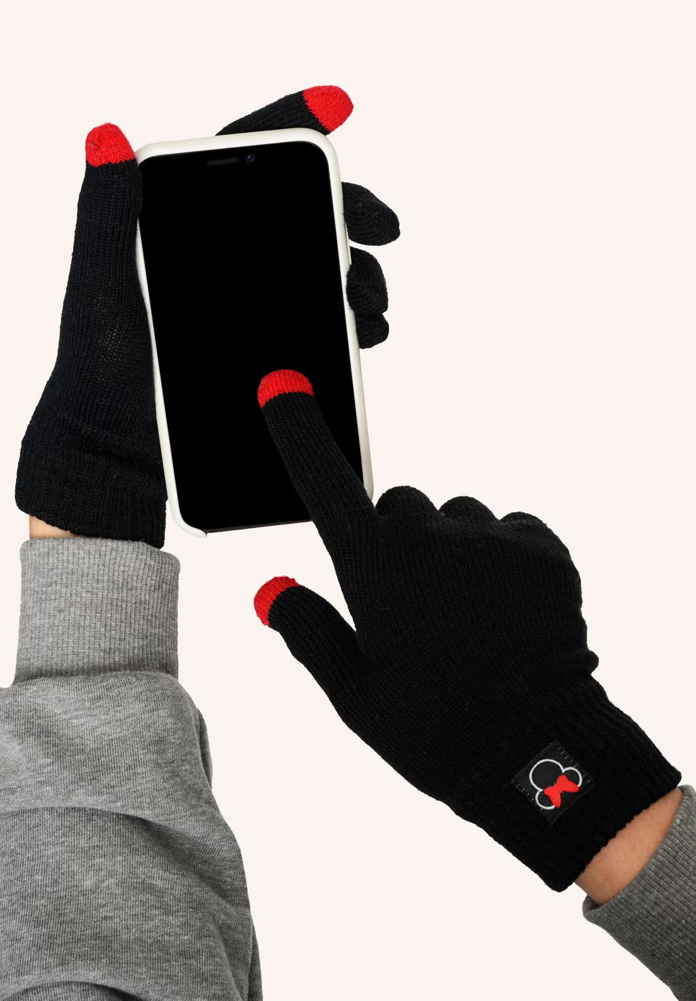 Disney Adult Minnie Mouse Knit Beanie Hat & Texting Gloves Red Gray 2-Pc Set