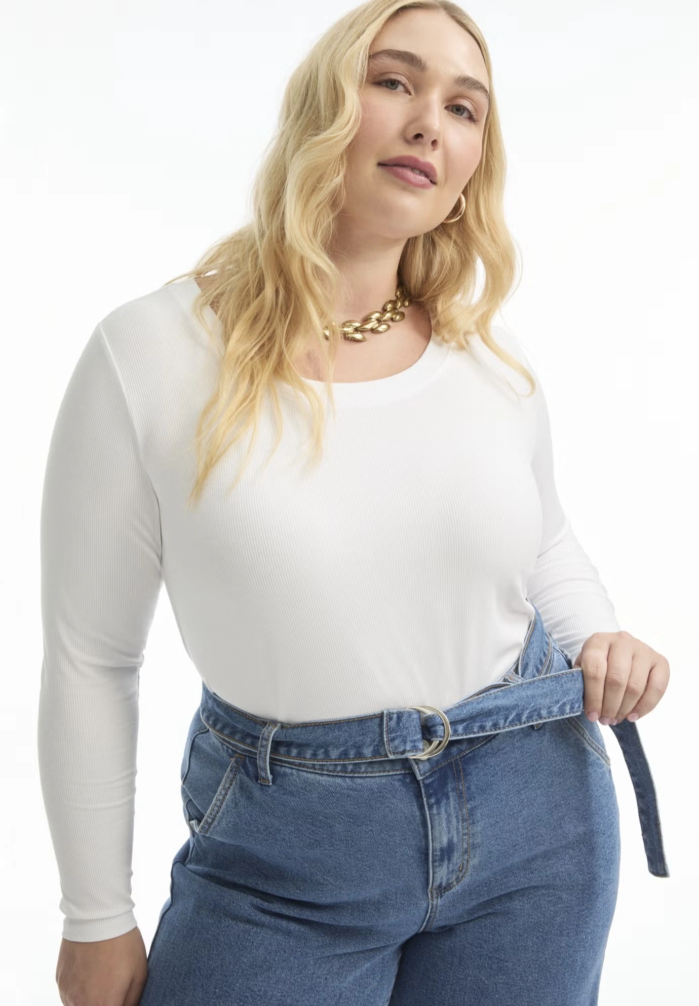 Curvie Fit High-Waisted Wide-Leg Utility Jean 4 Curvie Fit High-Waisted Wide-Leg Utility Jean