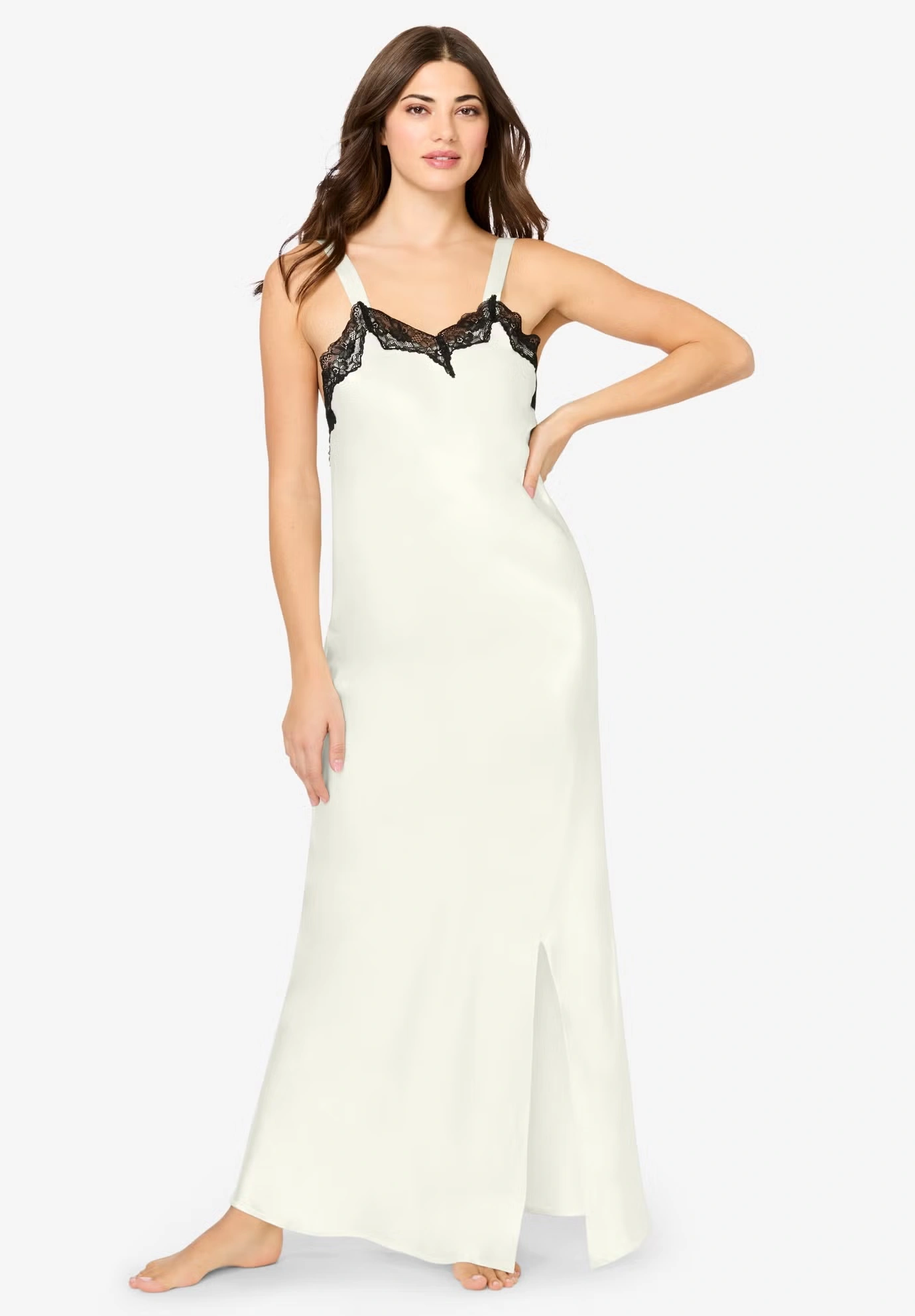 Amoureuse Ruffle Lace Gown