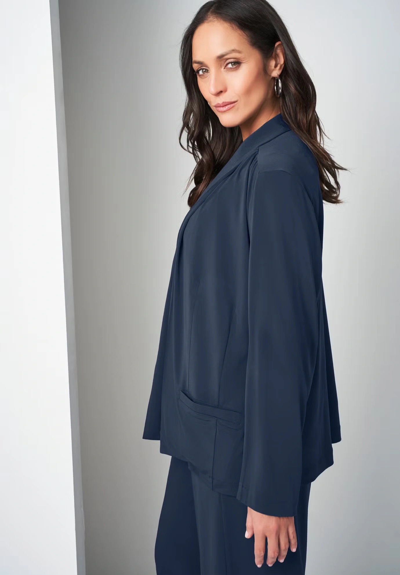 Belted 4-Piece Wardrober 3 Belted 4-Piece Wardrober