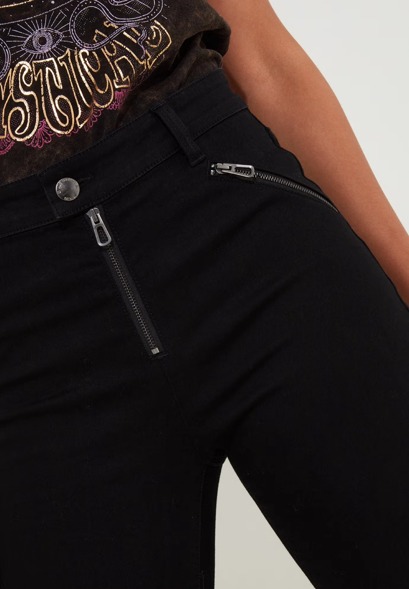 Stretch Denim Rocker Skinny Jean