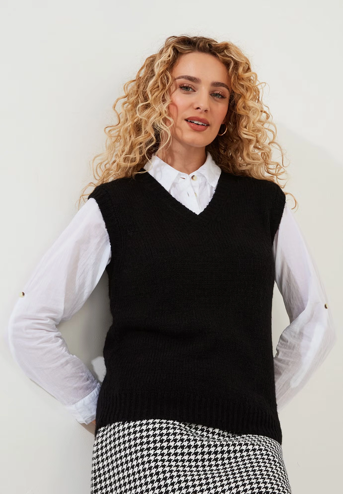 Rib V-Neck Sweater Vest