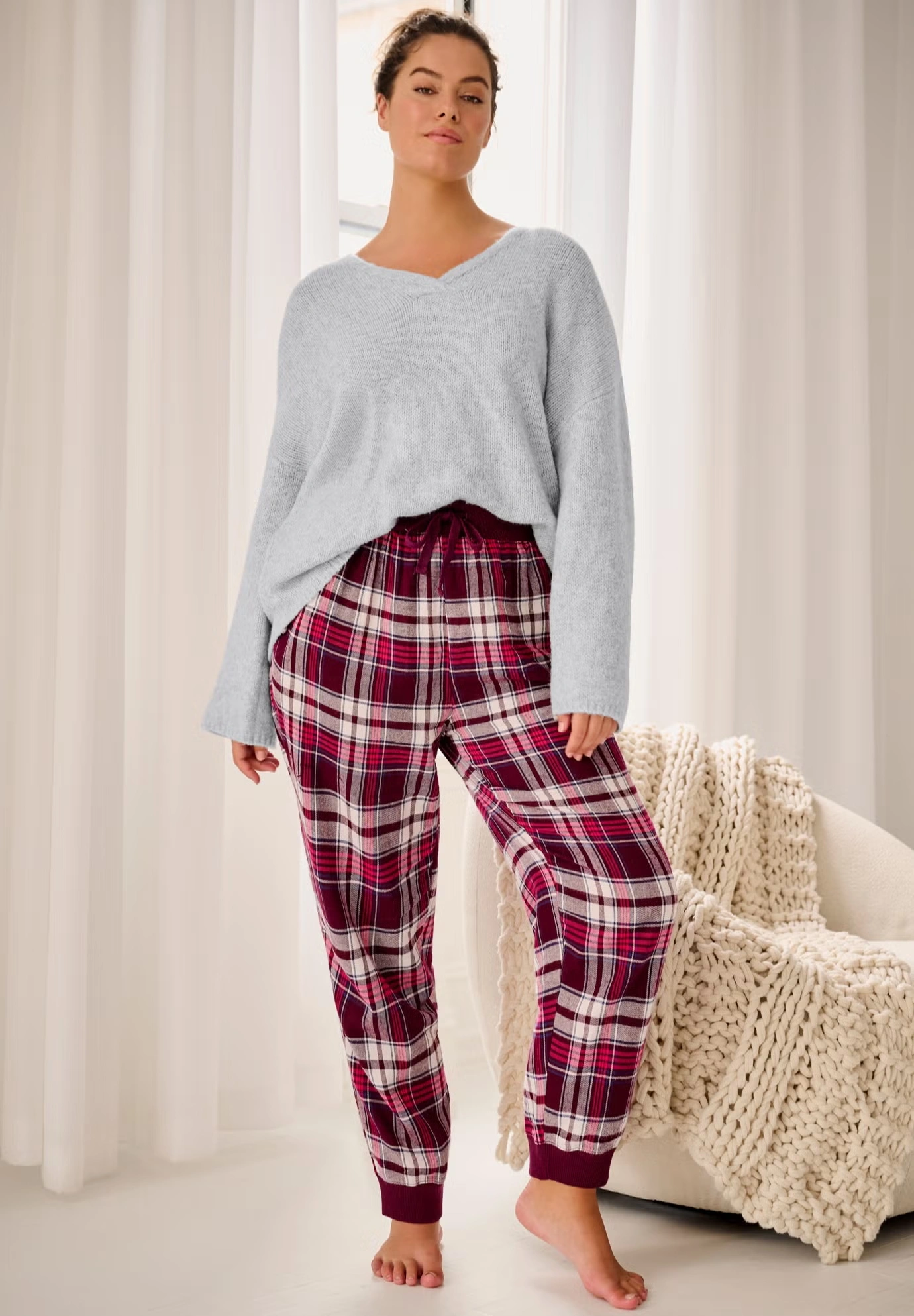 Boxy Crossover V-Neck Pullover 3 Boxy Crossover V-Neck Pullover