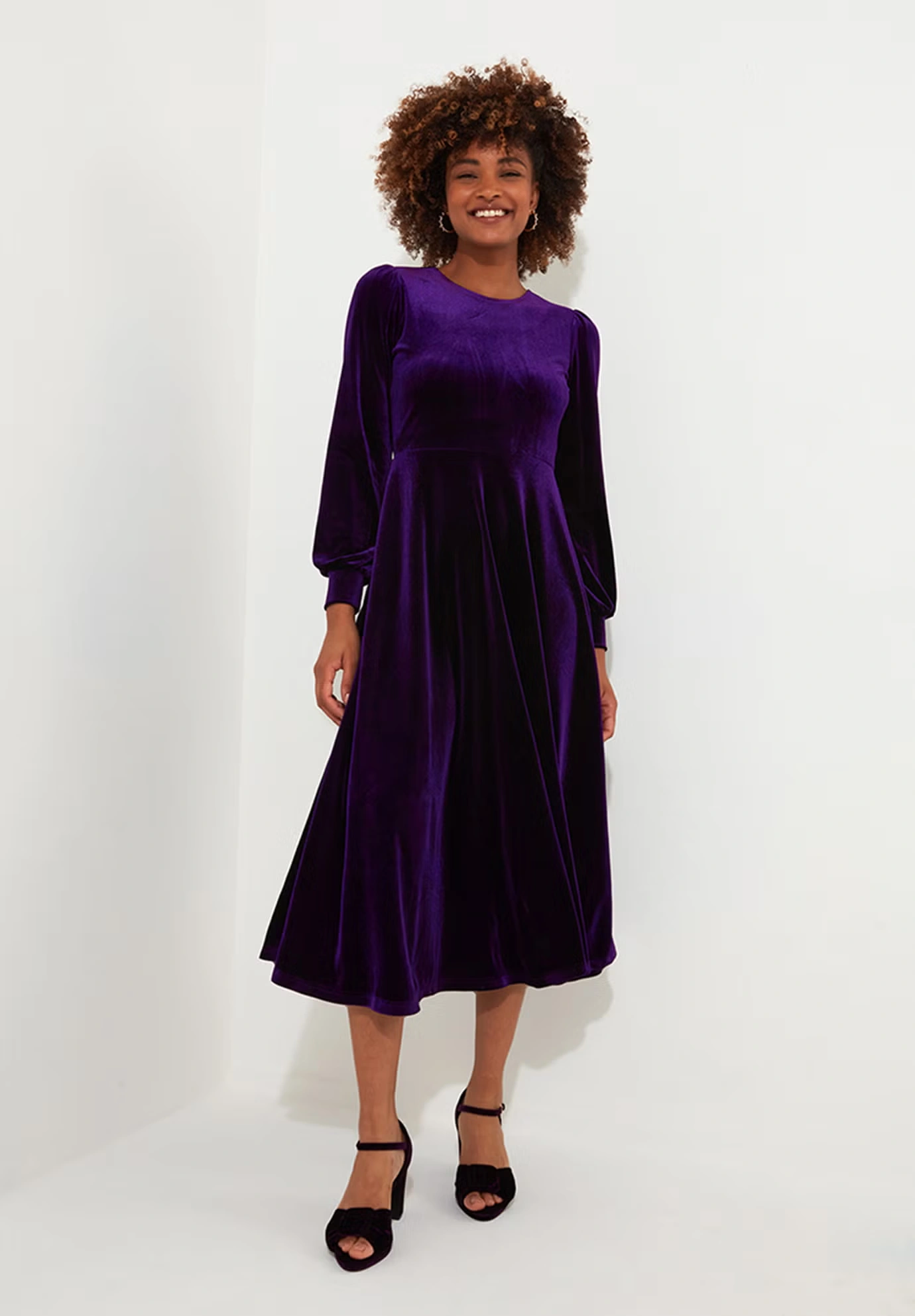 Crew Neck Velvet Midi Dress