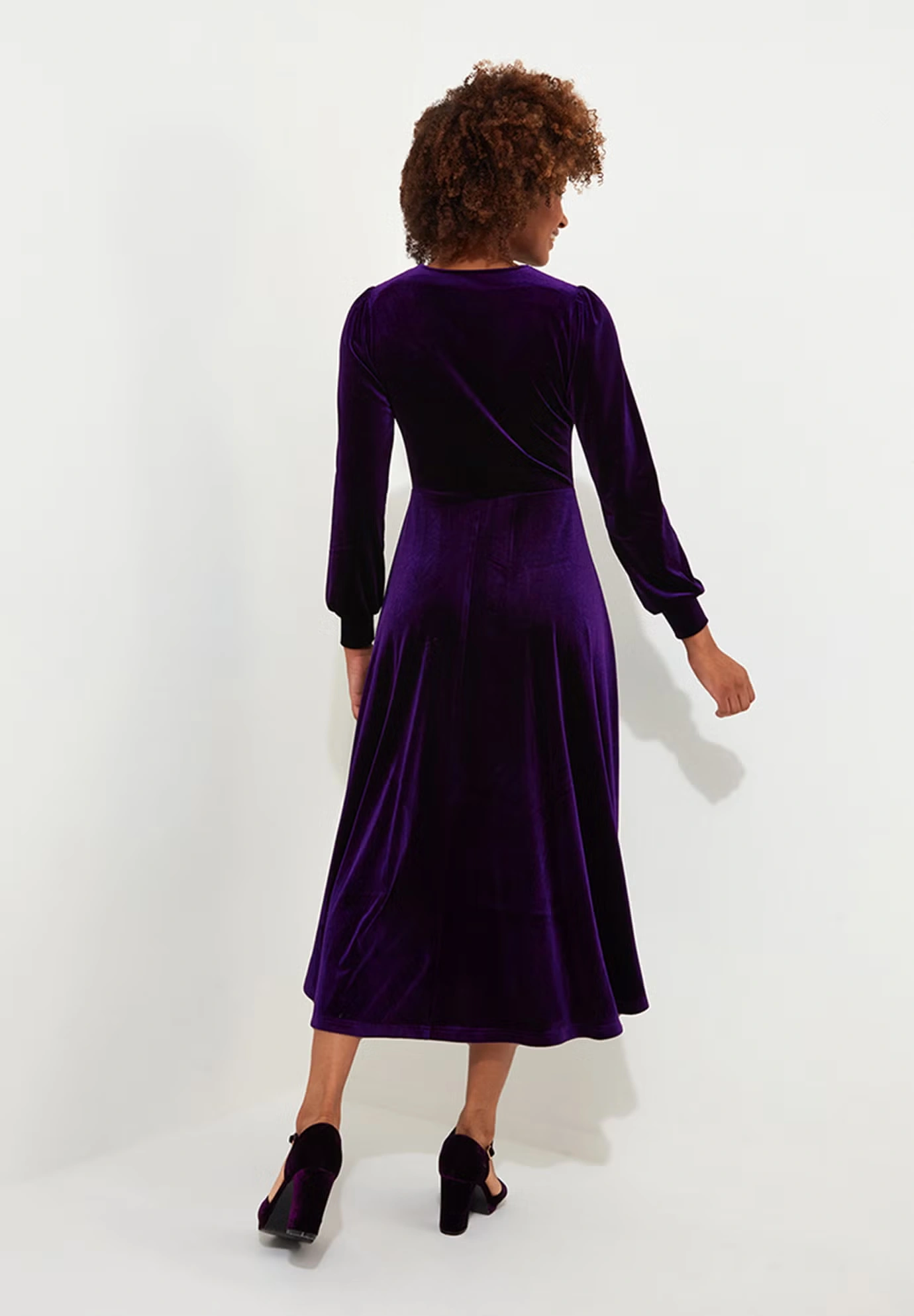 Crew Neck Velvet Midi Dress 5 Crew Neck Velvet Midi Dress
