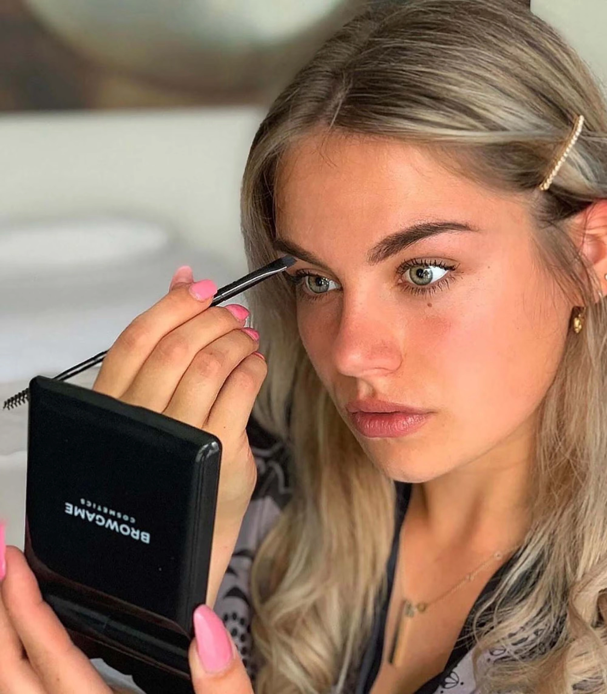 Lighted Compact Mirror by Browgame for Women - 1 Pc Mirror