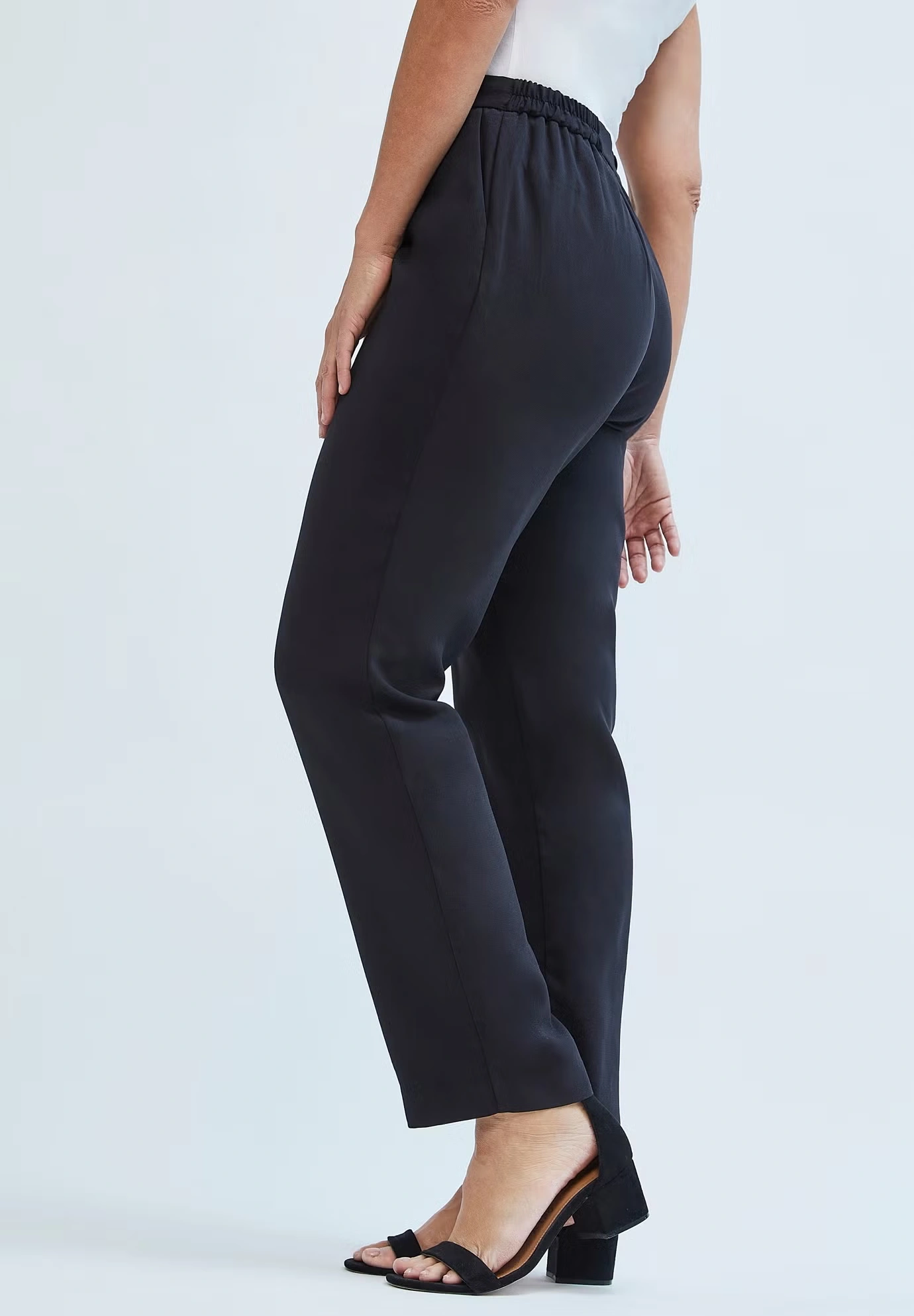 2-Piece Double-Breasted Pantsuit 3 2-Piece Double-Breasted Pantsuit