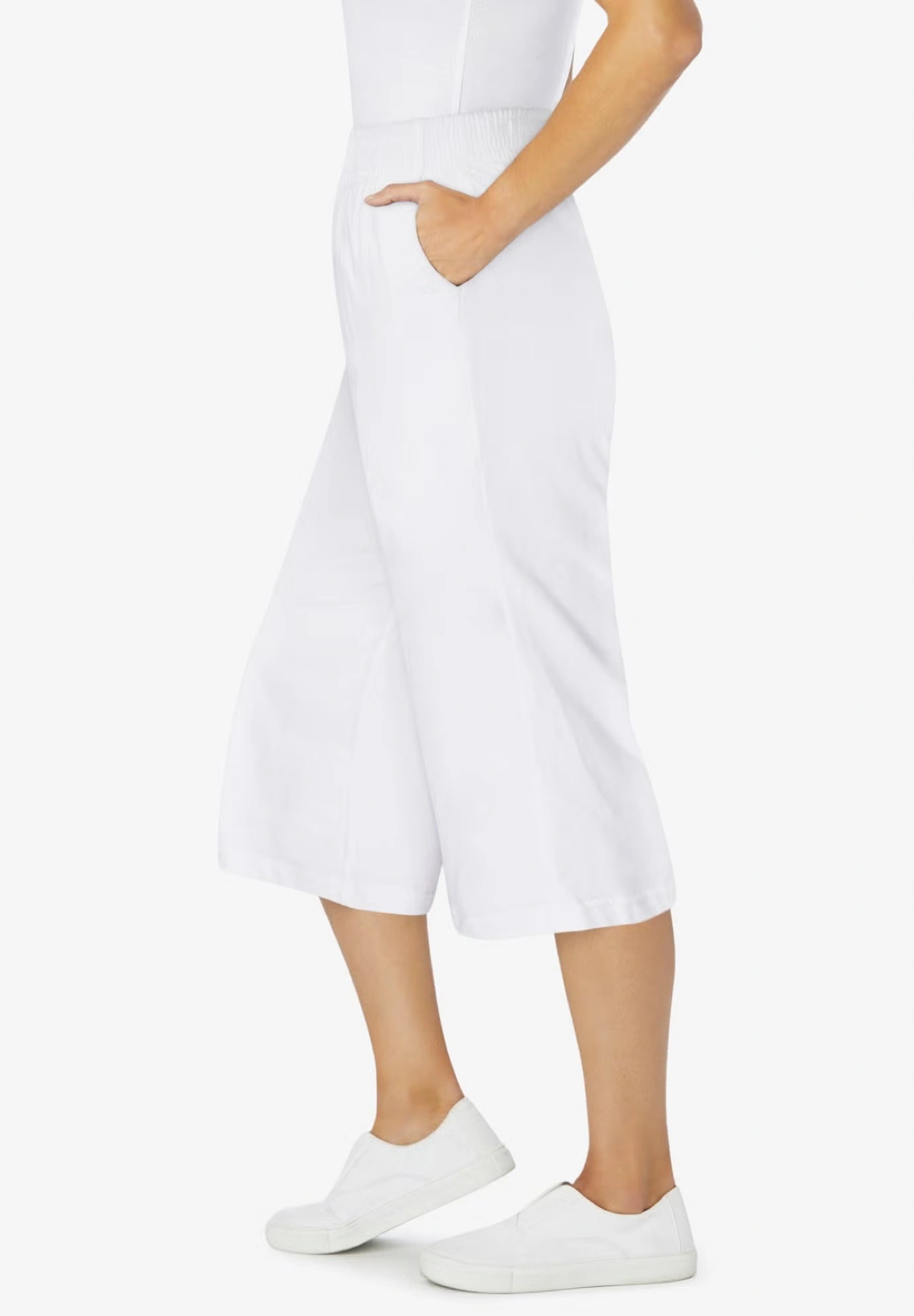 Elastic-Waist Pull-On Knit Pocket Capri Pants