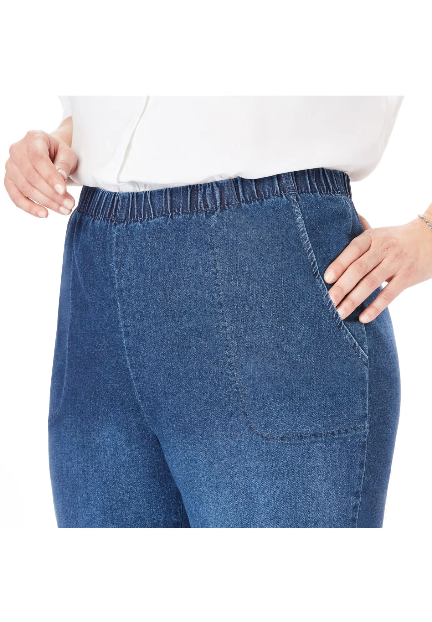 Straight Leg Fineline Pull-On Stretch Denim Jeans 7 Straight Leg Fineline Pull-On Stretch Denim Jeans