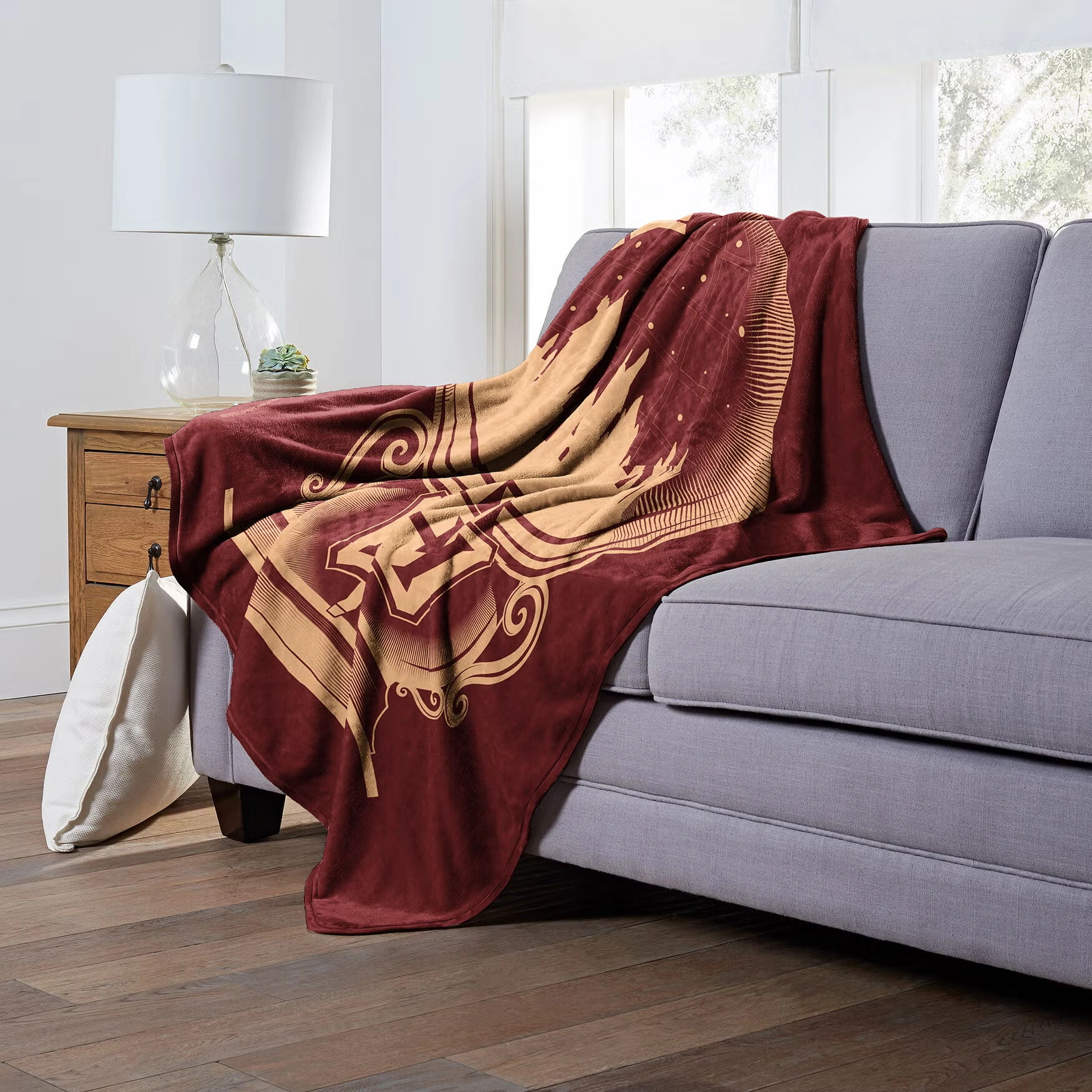 Wb Harry Potter Snowglobe Silk Touch Throw