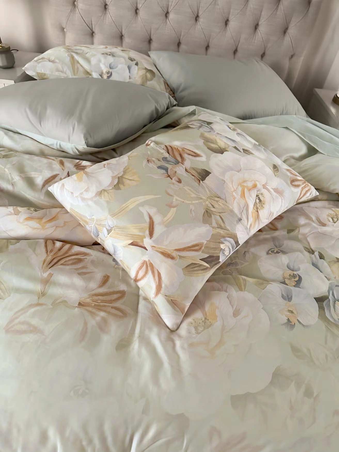 Lyocell Cotton Peony Garden Comforter Set